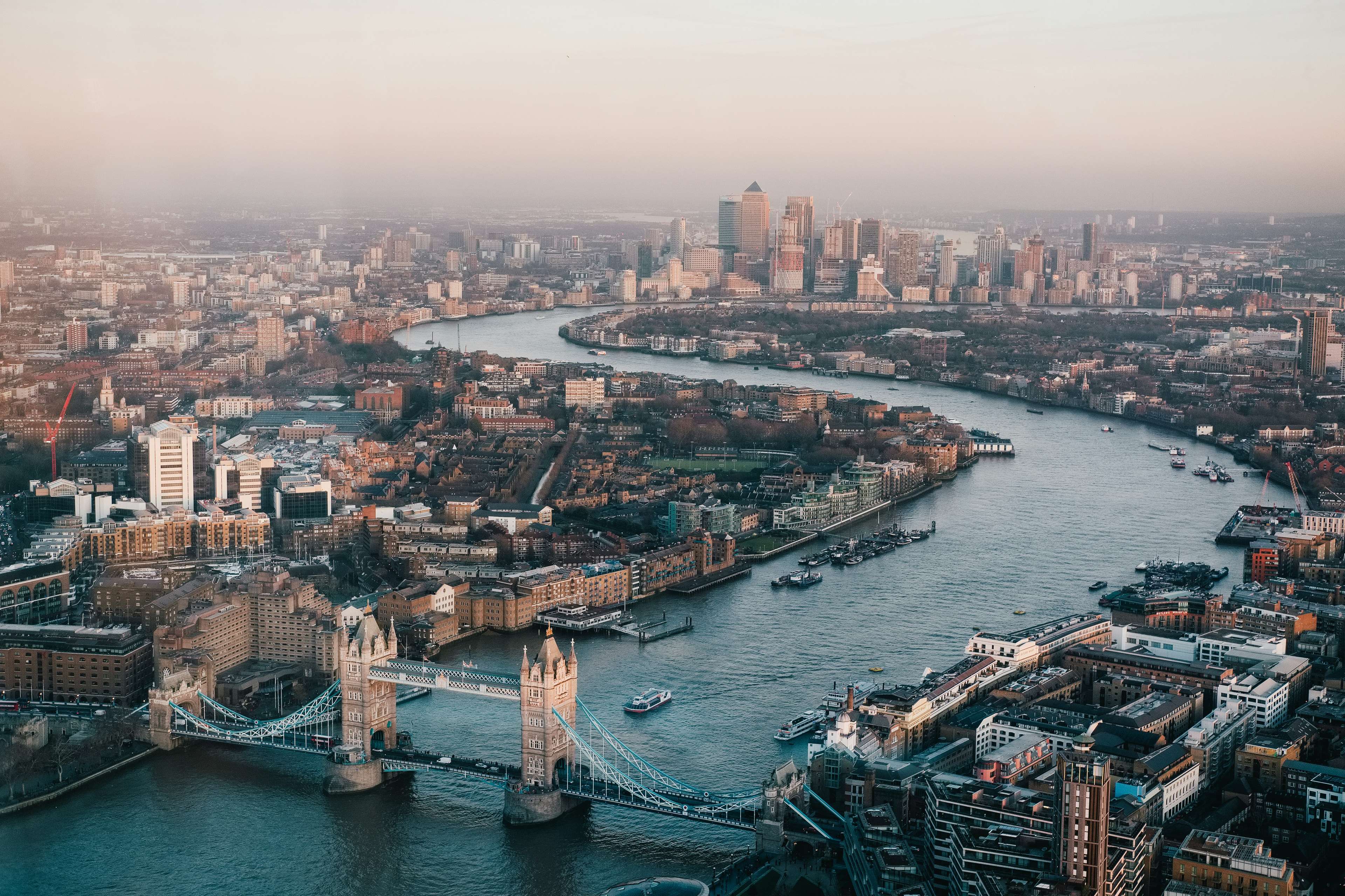 London friends budget trip planner